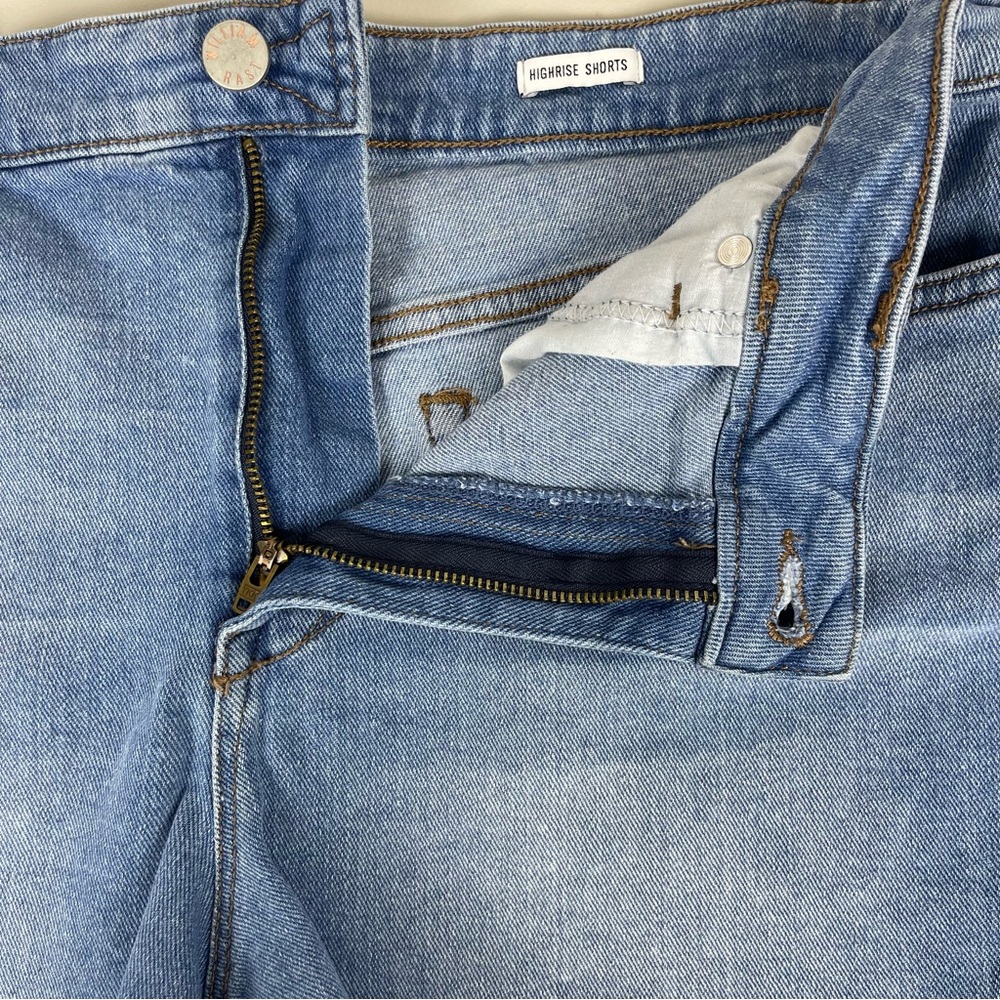 William Rast Denim Cutoff Highrise Shorts Style JWRB827 Women’s Juniors Size 31 - Picture 3 of 14